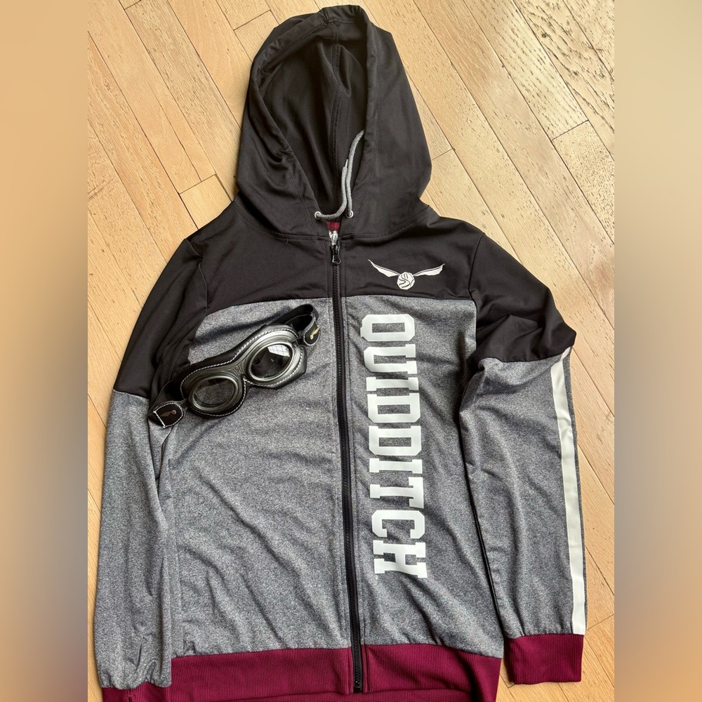 Harry Potter Quidditch Zip Up Hoodie and Goggles (Size Medium)
